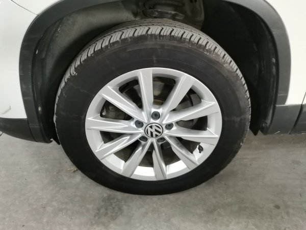 Volkswagen Tiguan 2016, 127200 км, за 7783 USD - фото 8