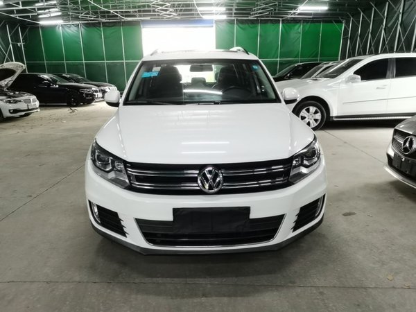 Volkswagen Tiguan 2016, 127200 км, за 7783 USD