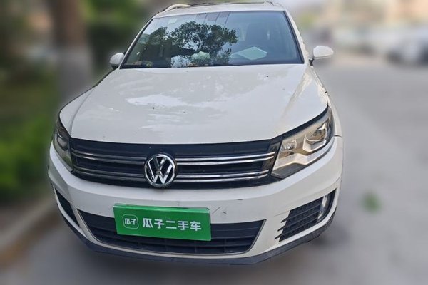 Volkswagen Tiguan 2016, 137400 км, за 8232 USD
