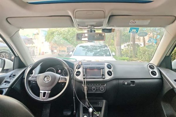 Volkswagen Tiguan 2016, 137400 км, за 8232 USD - фото 15