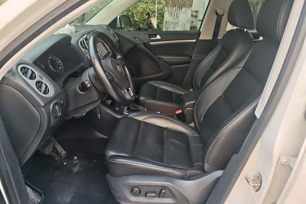 Volkswagen Tiguan 2016, 137400 км, за 8232 USD - фото 12