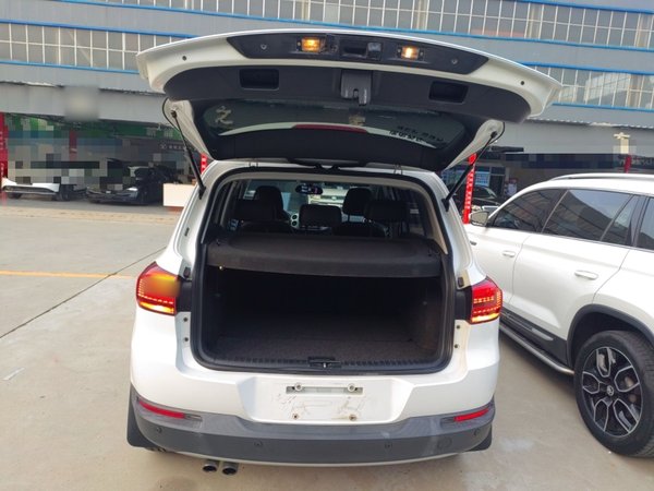 Volkswagen Tiguan L 2016, 141400 км, за 9063 USD - фото 19