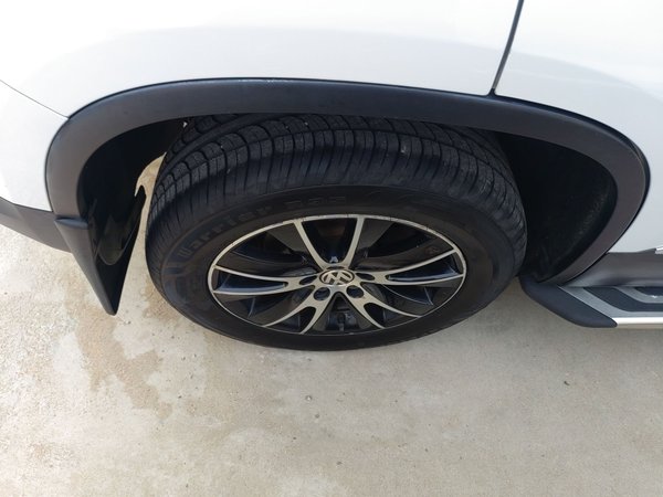 Volkswagen Tiguan L 2016, 141400 км, за 9063 USD - фото 10