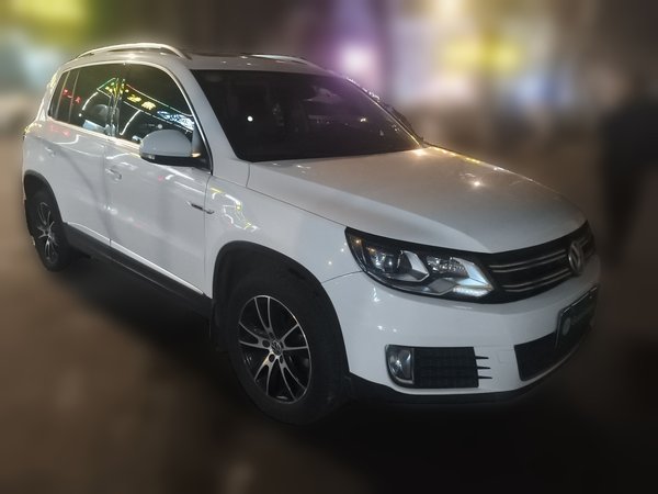 Volkswagen Tiguan 2016, 160400 км, за 7653 USD