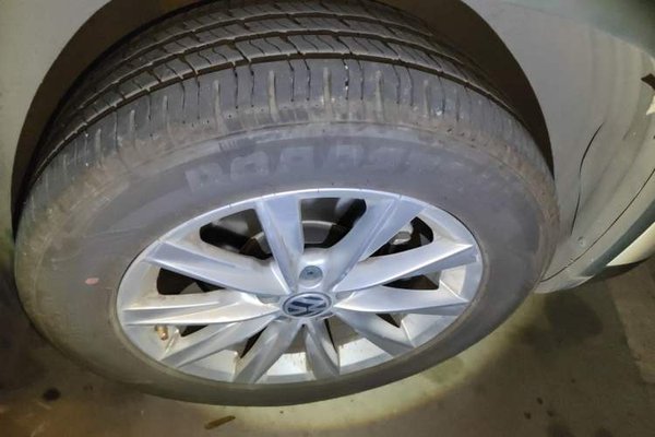 Volkswagen Tiguan 2016, 94900 км, за 6689 USD - фото 8