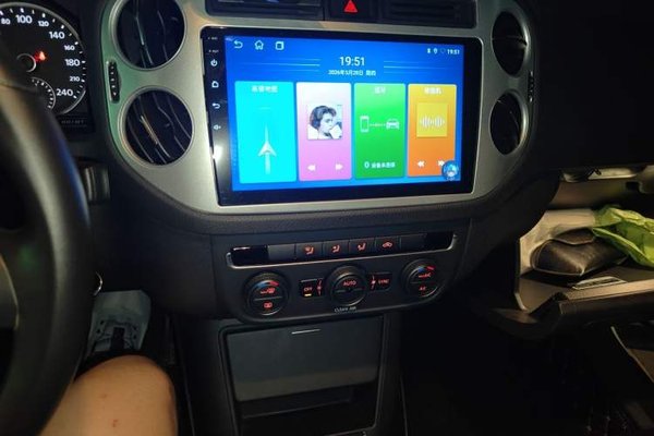 Volkswagen Tiguan 2017, 57600 км, за 9085 USD - фото 10