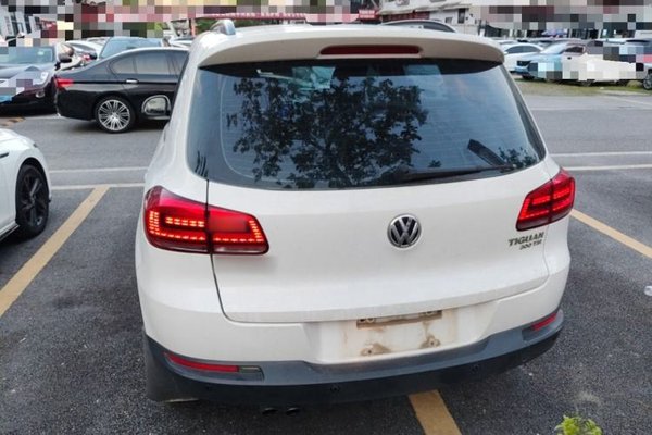 Volkswagen Tiguan 2017, 72100 км, за 10010 USD