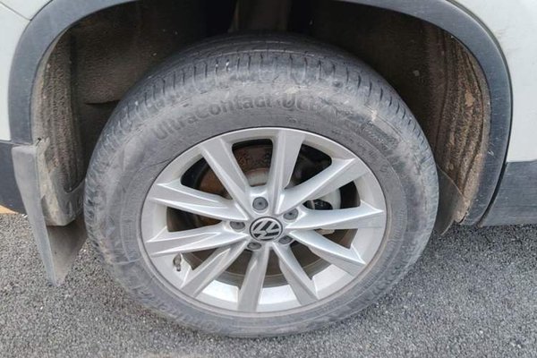 Volkswagen Tiguan 2017, 72100 км, за 10010 USD - фото 11