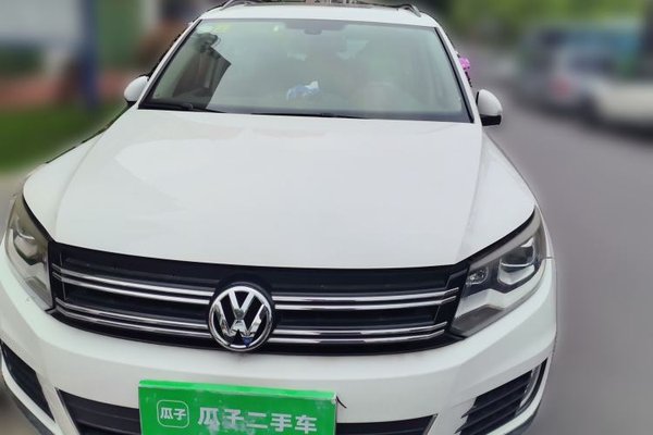 Volkswagen Tiguan 2017, 75200 км, за 7805 USD
