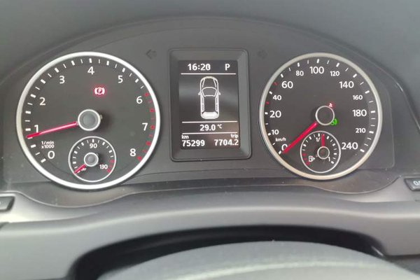 Volkswagen Tiguan 2017, 75200 км, за 7805 USD - фото 12