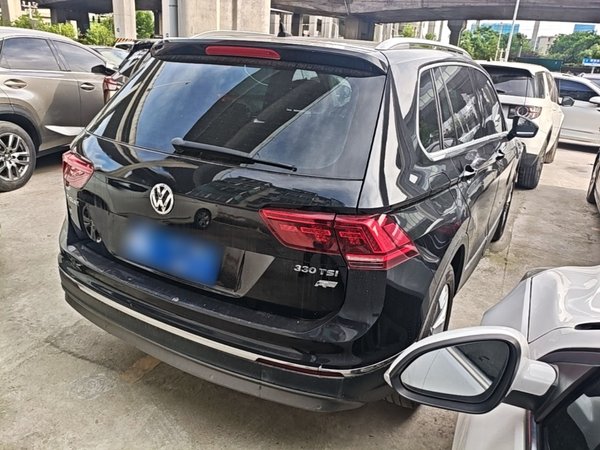 Volkswagen Tiguan 2017, 129400 км, за 10821 USD - фото 6