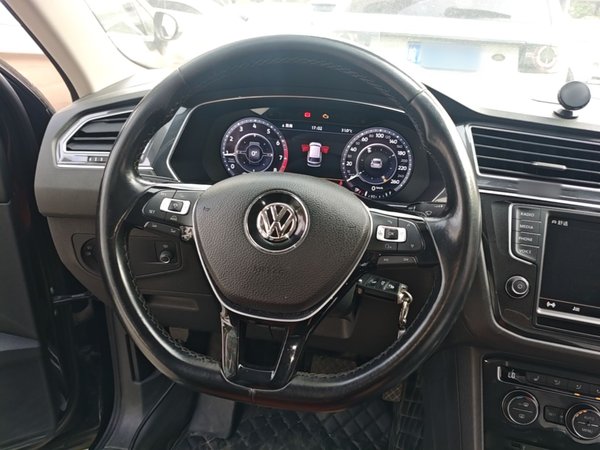 Volkswagen Tiguan 2017, 129400 км, за 10821 USD - фото 14