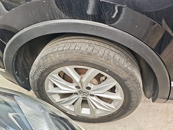Volkswagen Tiguan 2017, 129400 км, за 10821 USD - фото 10