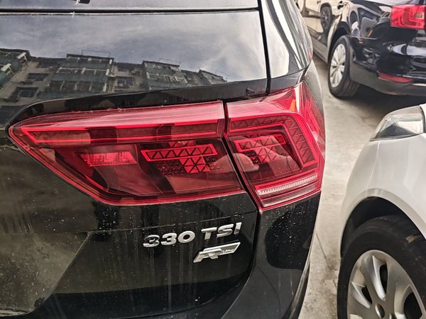 Volkswagen Tiguan 2017, 129400 км, за 10821 USD - фото 7