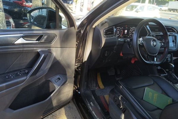 Volkswagen Tiguan 2018, 73700 км, за 12965 USD - фото 16