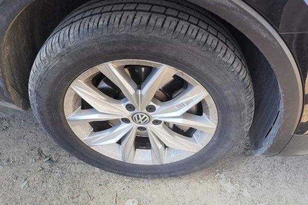Volkswagen Tiguan 2018, 73700 км, за 12965 USD - фото 8
