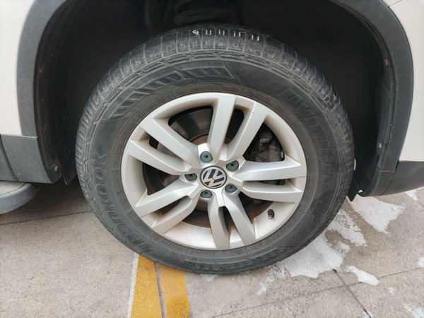 Volkswagen Tiguan L 2016, 65500 км, за 7548 USD - фото 8