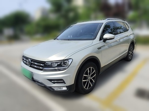 Volkswagen Tiguan L · 2017 год