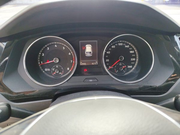Volkswagen Tiguan L 2017, 62900 км, за 11441 USD - фото 12