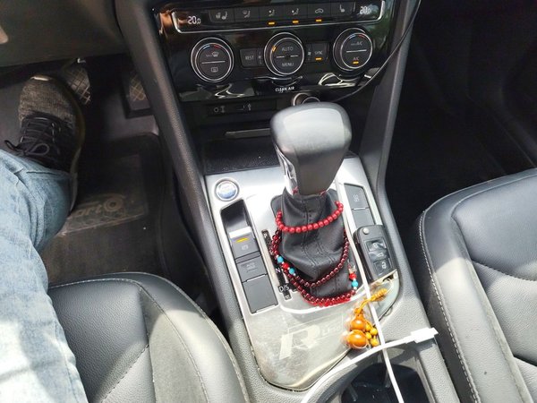 Volkswagen Tiguan L 2017, 62900 км, за 11441 USD - фото 15