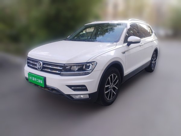 Volkswagen Tiguan L · 2017 год