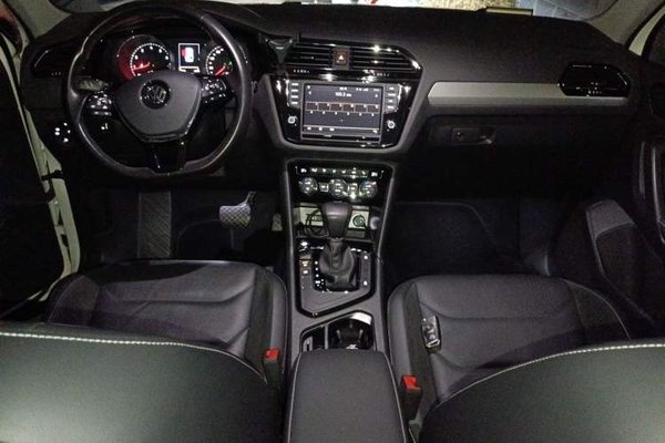 Volkswagen Tiguan L 2017, 59000 км, за 10703 USD - фото 6