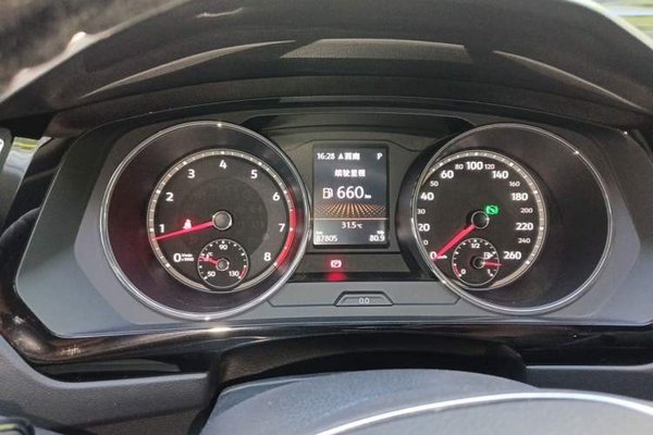 Volkswagen Tiguan L 2018, 87800 км, за 9822 USD - фото 11