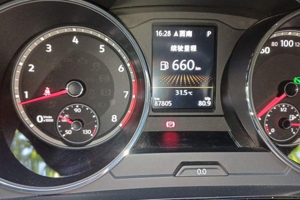 Volkswagen Tiguan L 2018, 87800 км, за 9822 USD - фото 12