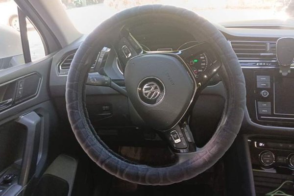 Volkswagen Tiguan L 2018, 87800 км, за 9822 USD - фото 10
