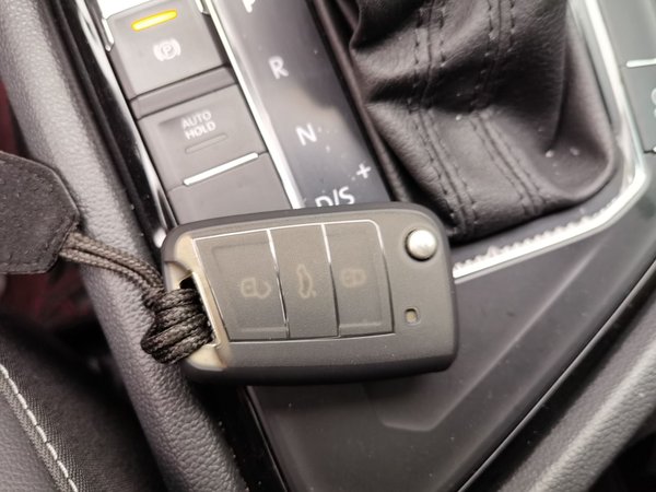 Volkswagen Tiguan L 2018, 36000 км, за 12283 USD - фото 9