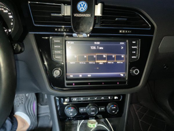 Volkswagen Tiguan L 2018, 70300 км, за 12464 USD - фото 14