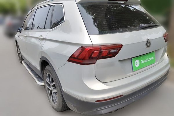 Volkswagen Tiguan L 2018, 171100 км, за 10544 USD - фото 15