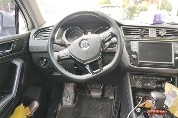 Volkswagen Tiguan L 2018, 171100 км, за 10544 USD - фото 20