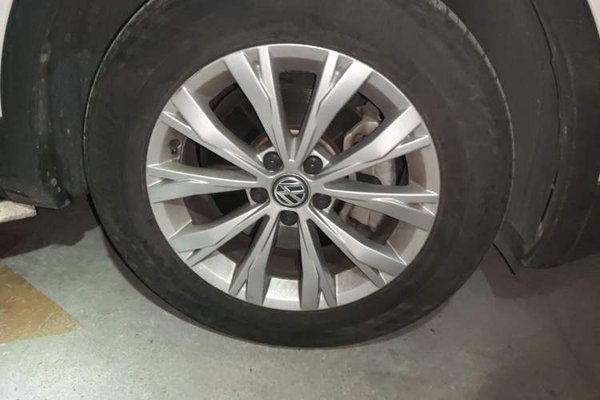 Volkswagen Tiguan L 2018, 101700 км, за 10869 USD - фото 13