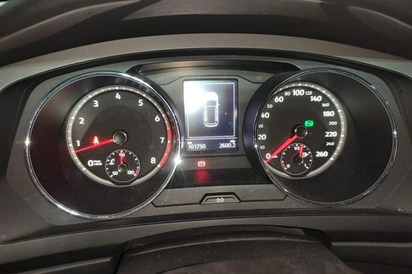 Volkswagen Tiguan L 2018, 101700 км, за 10869 USD - фото 15