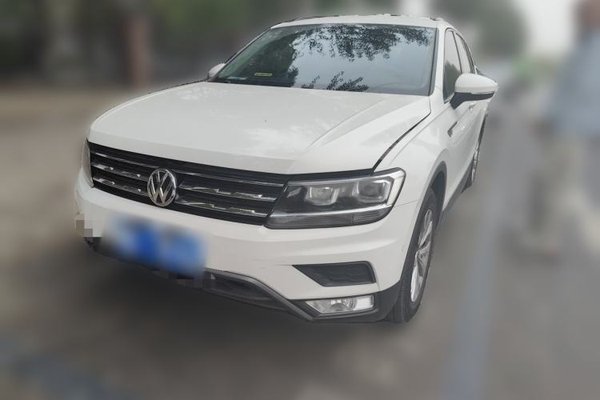 Volkswagen Tiguan L · 2018 год