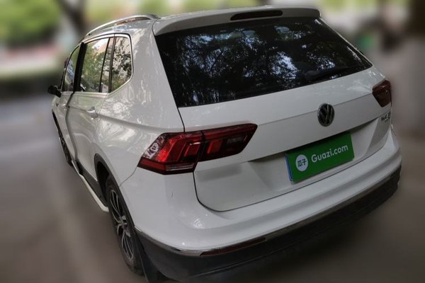 Volkswagen Tiguan L 2018, 114200 км, за 9576 USD