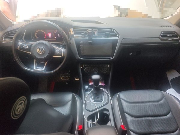 Volkswagen Tiguan L 2019, 75800 км, за 13978 USD - фото 13