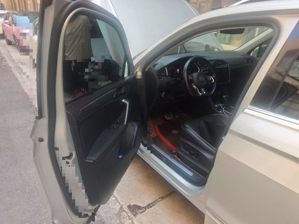 Volkswagen Tiguan L 2019, 75800 км, за 13978 USD - фото 20