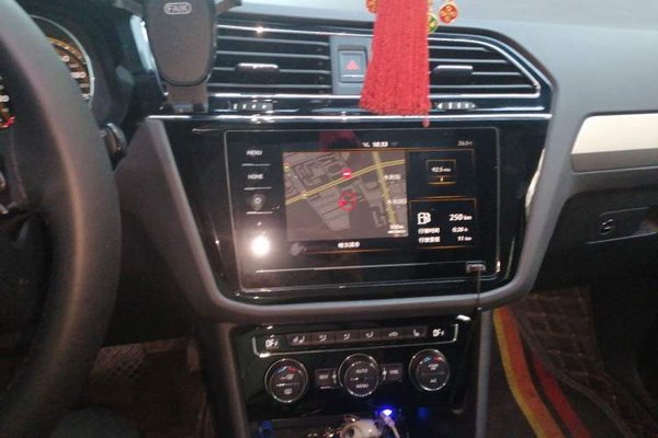 Volkswagen Tiguan L 2019, 50500 км, за 13520 USD - фото 13