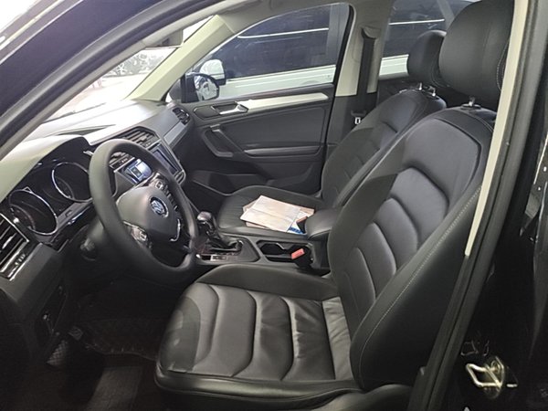 Volkswagen Tiguan L 2019, 98400 км, за 12457 USD - фото 18