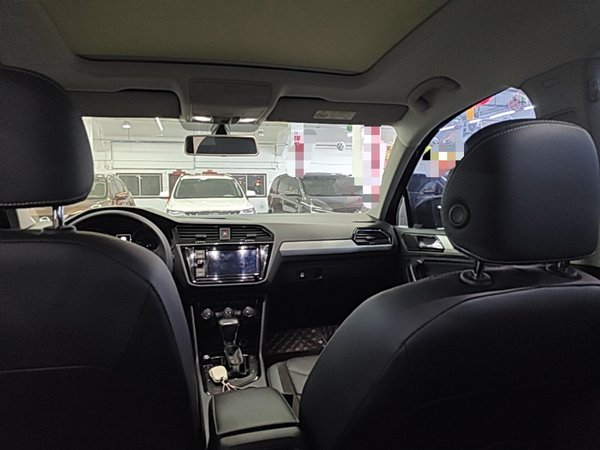 Volkswagen Tiguan L 2019, 98400 км, за 12457 USD - фото 21