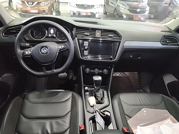 Volkswagen Tiguan L 2019, 98400 км, за 12457 USD - фото 13