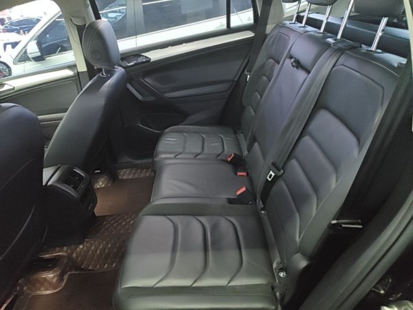 Volkswagen Tiguan L 2019, 98400 км, за 12457 USD - фото 20