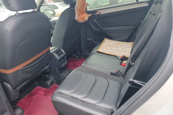 Volkswagen Tiguan L 2019, 105100 км, за 13321 USD - фото 20