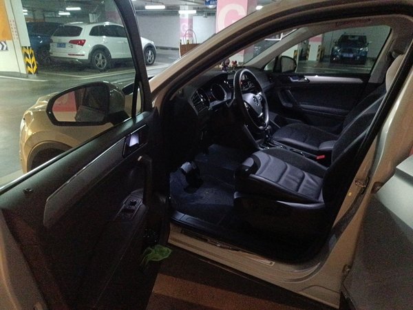 Volkswagen Tiguan L 2019, 38700 км, за 14725 USD - фото 19