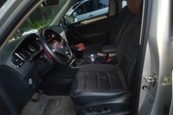 Volkswagen Tiguan L 2019, 49000 км, за 11978 USD - фото 15