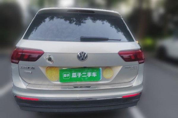 Volkswagen Tiguan L 2019, 49000 км, за 11978 USD