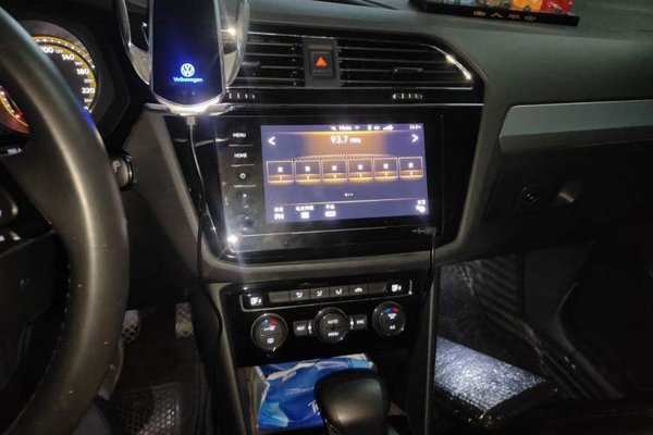 Volkswagen Tiguan L 2019, 126900 км, за 11121 USD - фото 13