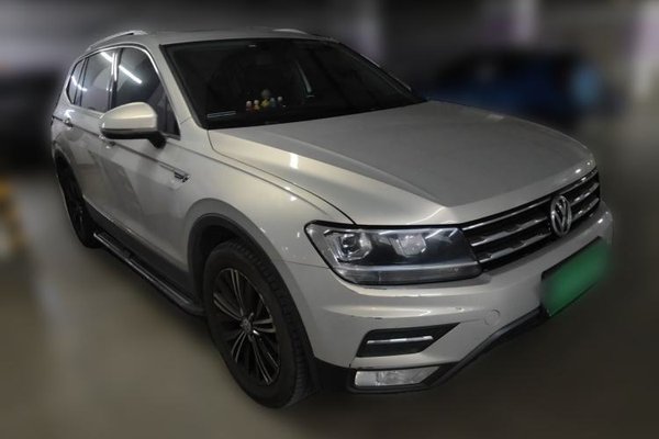 Volkswagen Tiguan L 2019, 126900 км, за 11121 USD